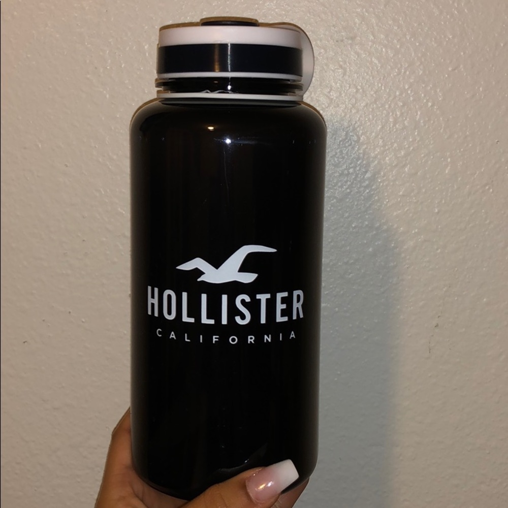 Hollister Water Bottle Summer Edition 2019